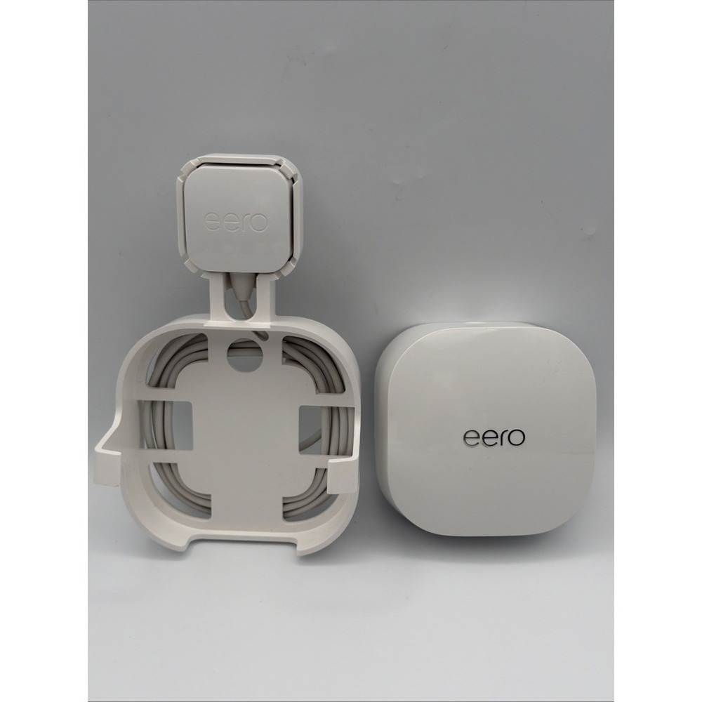 EERO 6 Dual-Band Mesh Wi-Fi 6 Extender Q010001 w/ Power Cord & Cradle